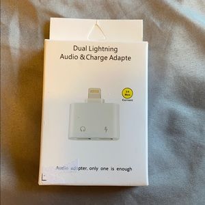 headphone/ charger port